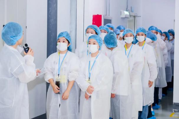 學界與產業對話:西華大學大健康管理學院自由點衛生巾工廠溯源之旅